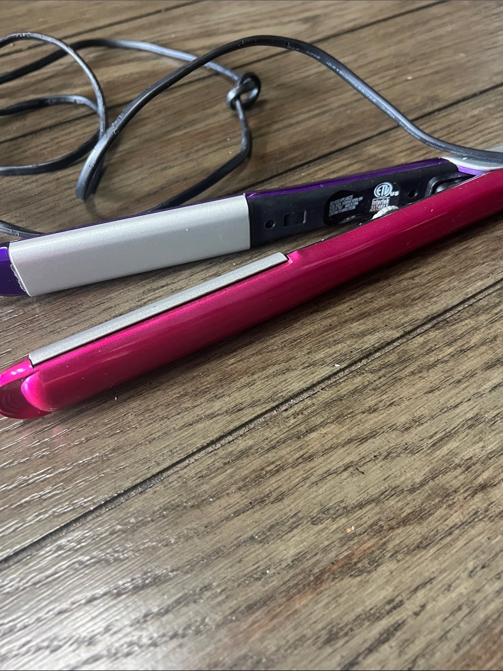 Bed Head Split Personality Curved Edge Straightener, Pink/Purple, 1 Inch - Picture 3 of 3